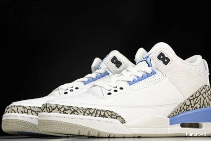 Hyperoad JORDAN “UNC” WHITE RETRO AIR 3 1019